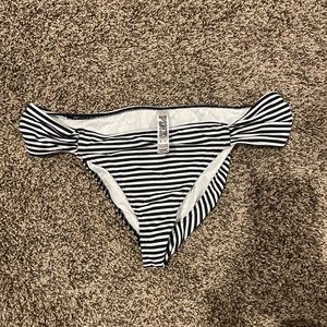 Victoria’s Secret Pink bikini bottom. Size S.